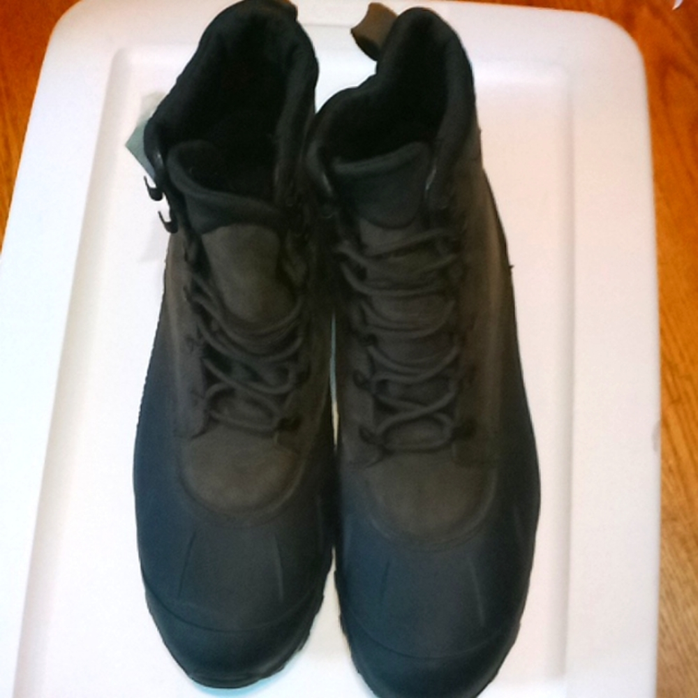 Wolverine Frost Waterproof Thinsulate July size 13M /46 NEW